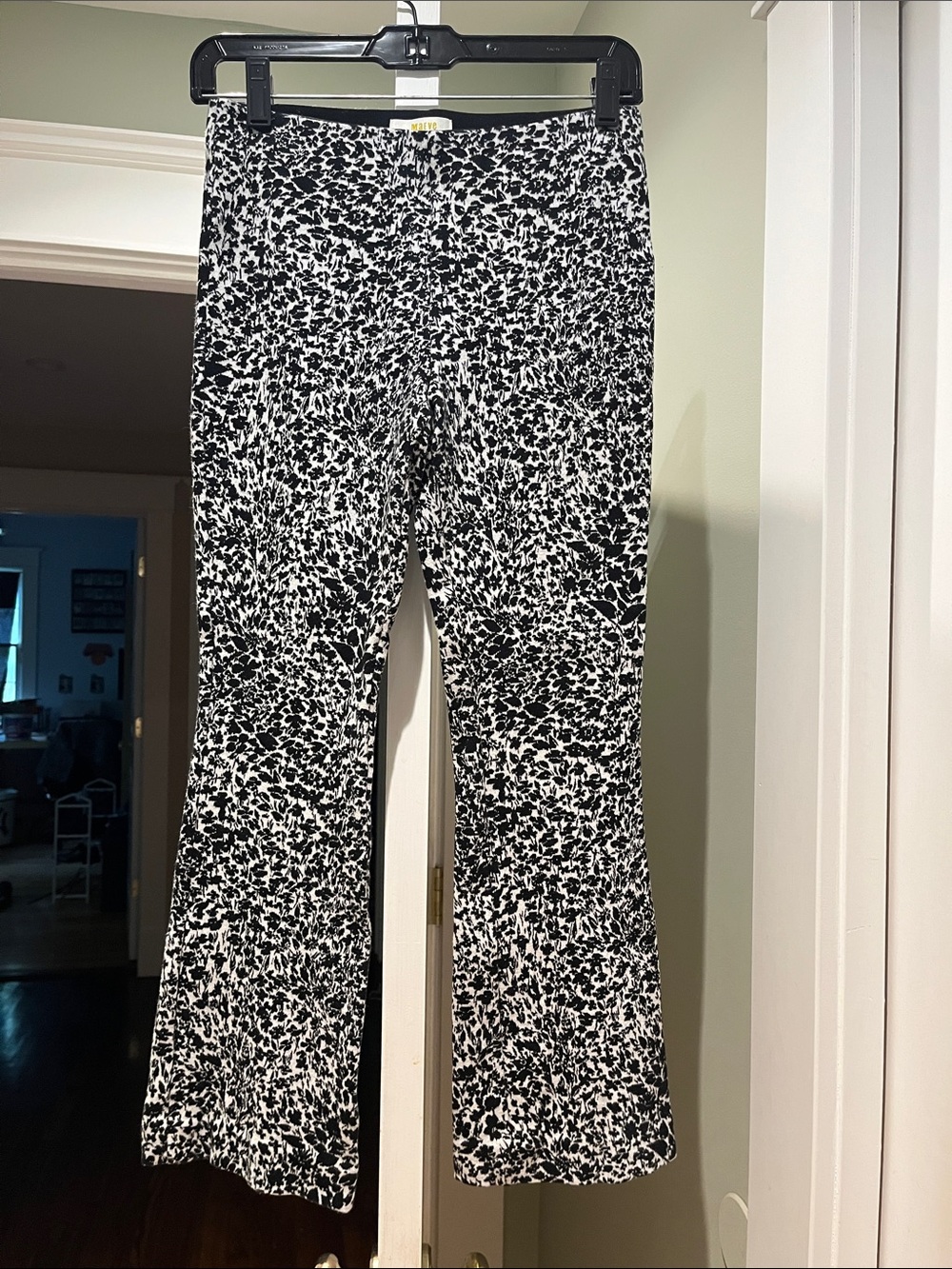 Anthropologie Maeve The Margot Black and White cropped pants XXS Like New